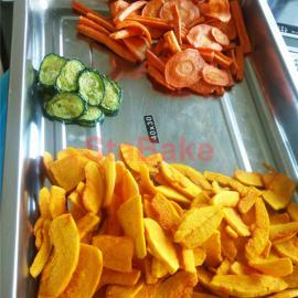 Carottes et concombres frits